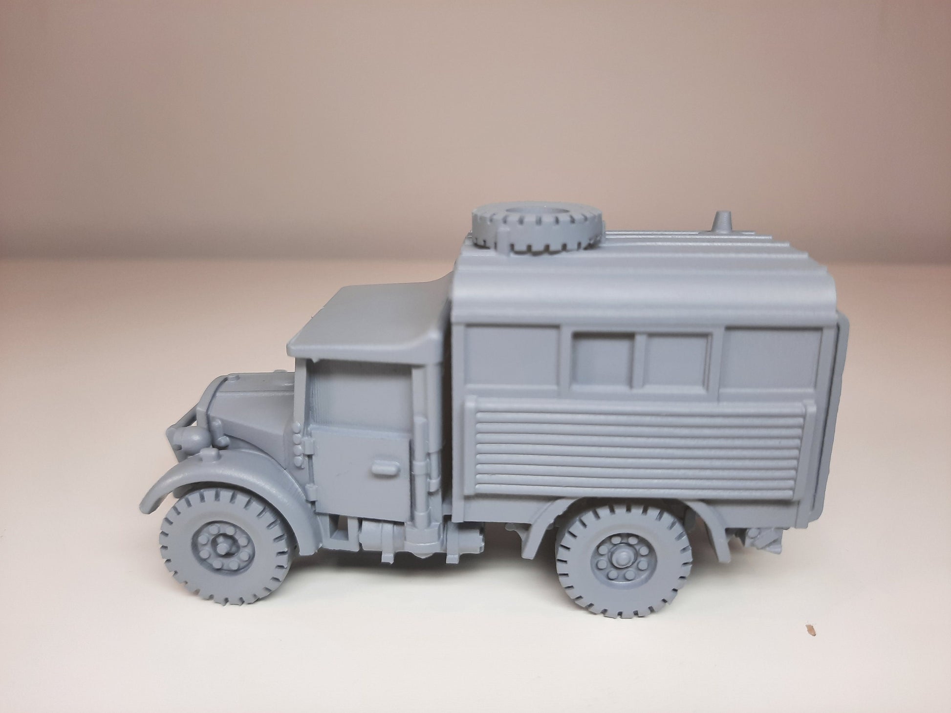 WWII British Fordson WOT2 Radio Truck Various Scales Historical Wargaming (US tariffs are pre-paid by us)