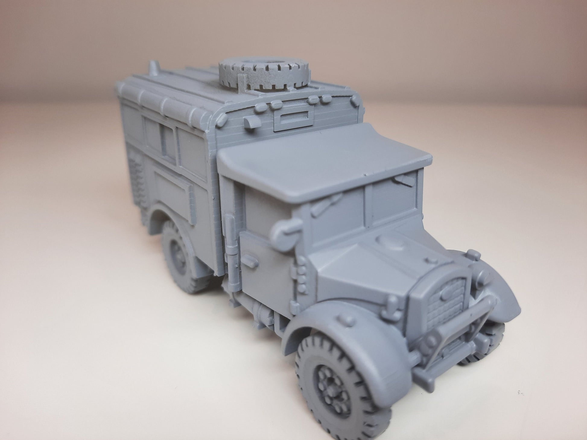 WWII British Fordson WOT2 Radio Truck Various Scales Historical Wargaming