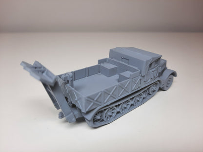 WWII German Sd.Kfz 9 FAMO Halftrack with Spade Various Scales Historical Wargaming