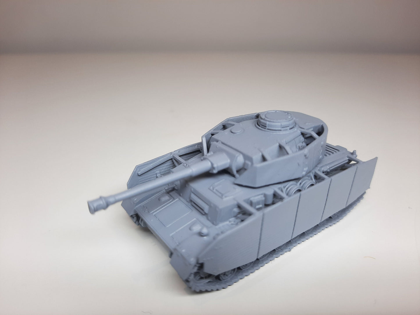 WWII German Panzer IV Ausf H Schurzen Tank Various Scales Historical Wargaming