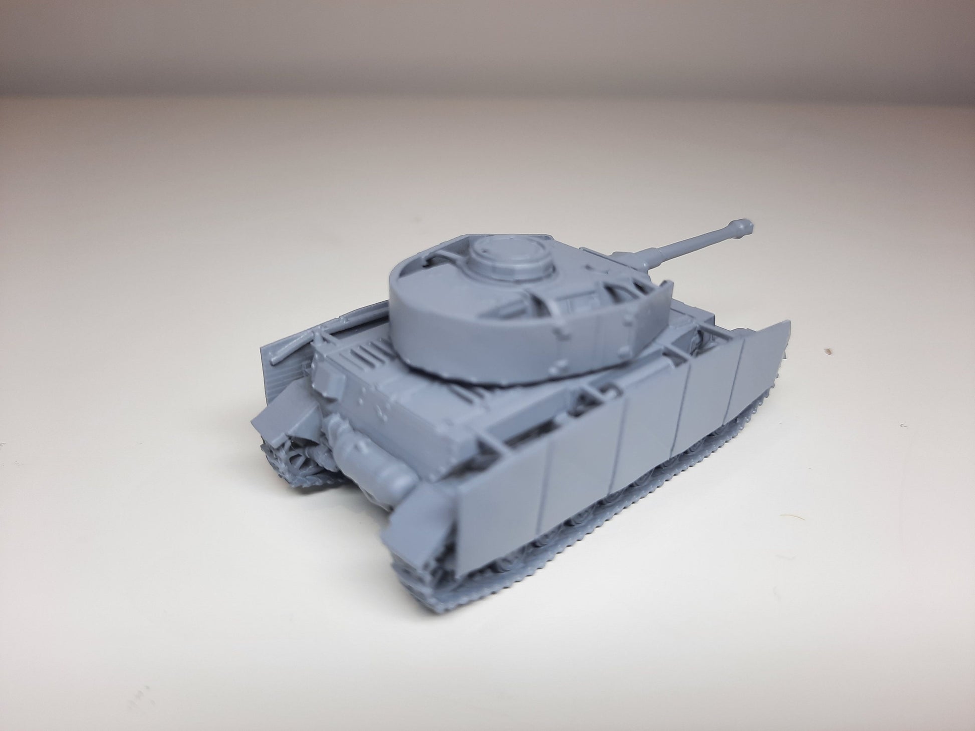 WWII German Panzer IV Ausf H Schurzen Tank Various Scales Historical Wargaming