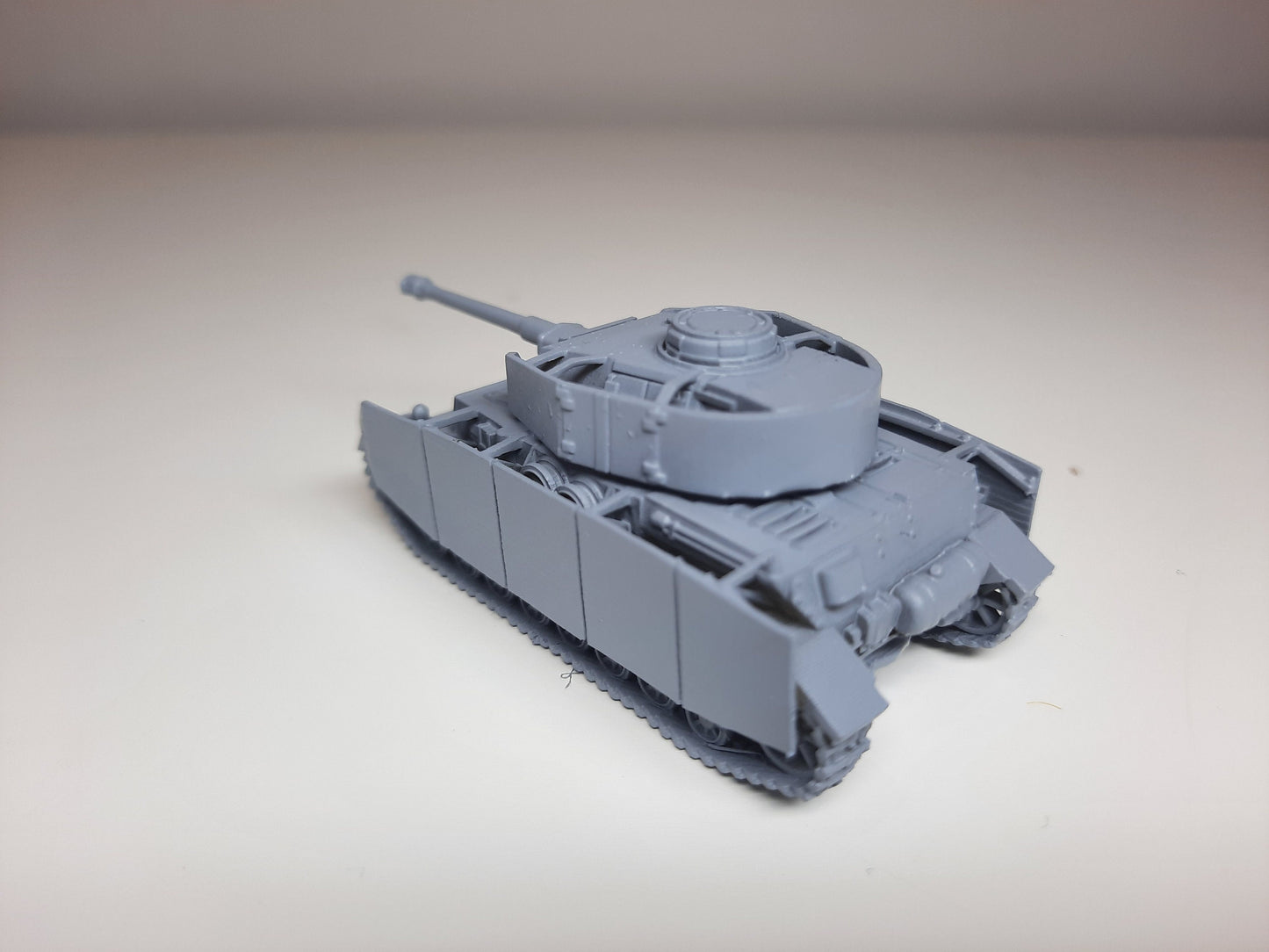 WWII German Panzer IV Ausf H Schurzen Tank Various Scales Historical Wargaming