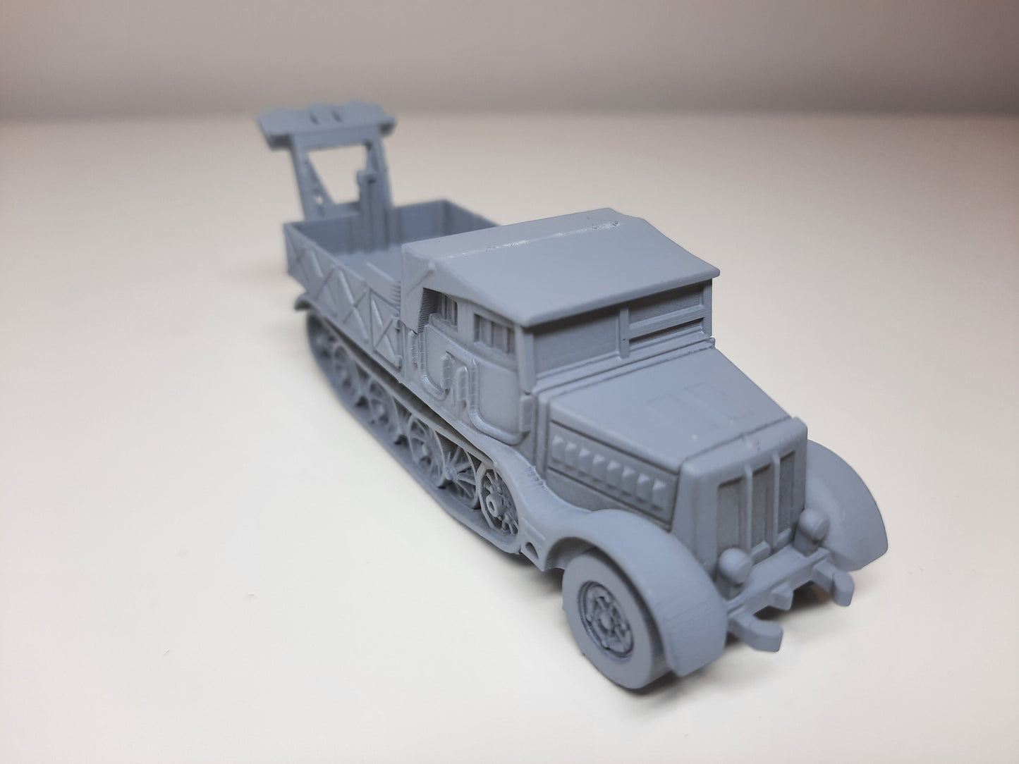 WWII German Sd.Kfz 9 FAMO Halftrack with Spade Various Scales Historical Wargaming