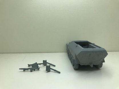 WWII German Sd.Kfz 251/16 Flammpanzerwagen Various Scales Historical Wargaming