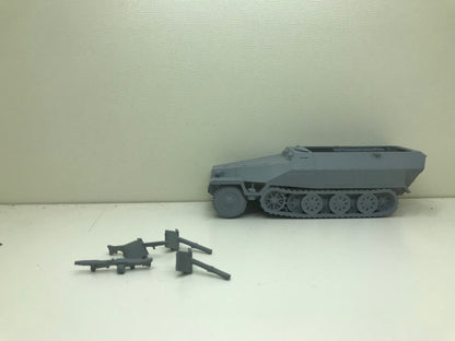 WWII German Sd.Kfz 251/16 Flammpanzerwagen Various Scales Historical Wargaming