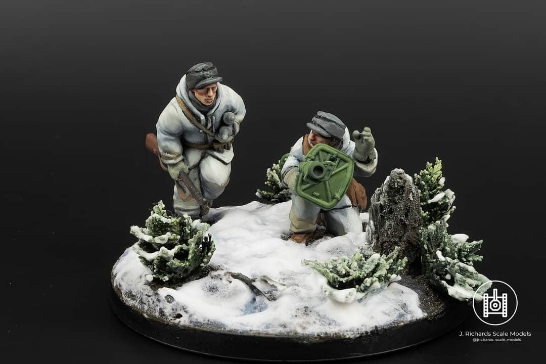 WWII Finnish Panzerschreck Team (2 models) Various Scales Historical Wargaming