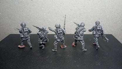 WWII Japanese Special Naval Landing Force Riflemen (5 models) Various Scales Historical Wargaming