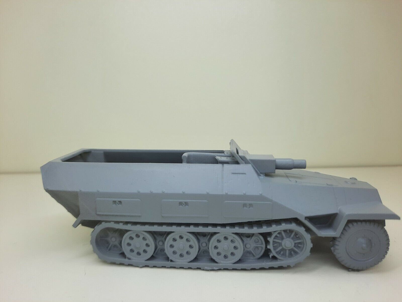 WWII German Sd.Kfz 251/9 Stummel Halftrack Various Scales Historical Wargaming (US tariffs are pre-paid by us)