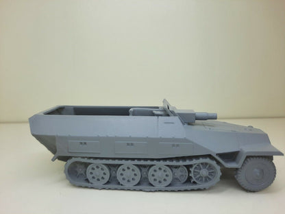 WWII German Sd.Kfz 251/9 Stummel Halftrack Various Scales Historical Wargaming