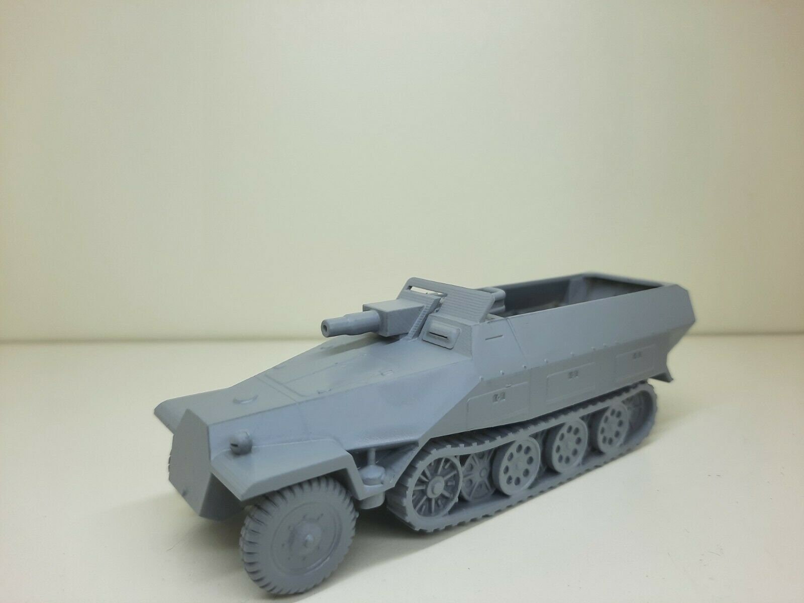 WWII German Sd.Kfz 251/9 Stummel Halftrack Various Scales Historical Wargaming (US tariffs are pre-paid by us)