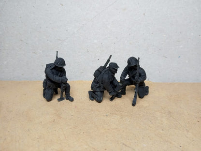 WWII Japanese 50 mm Light Mortar And Crew (3 models) Various Scales Historical Wargaming