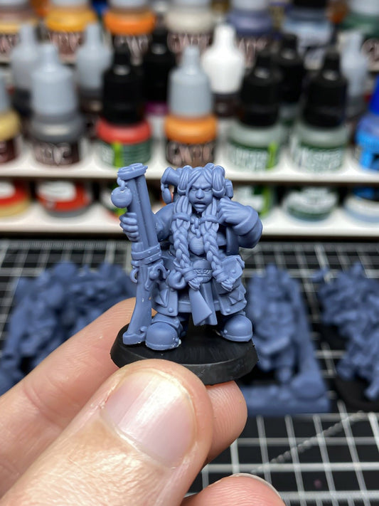 30mm Highland Miniatures Dwarf Engineers x2 suitable for WFB
