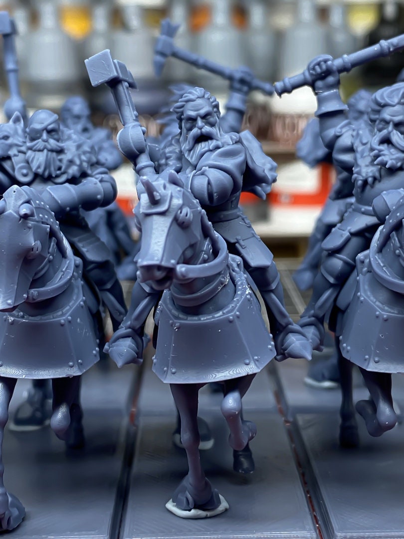 30mm Highland Miniatures Knights of Mergenheim x10 suitable for WFB