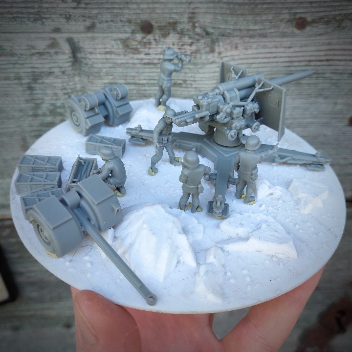 WWII German 88mm Flak Gun with Crew (5 models) and Limber Various Scales Historical Wargaming