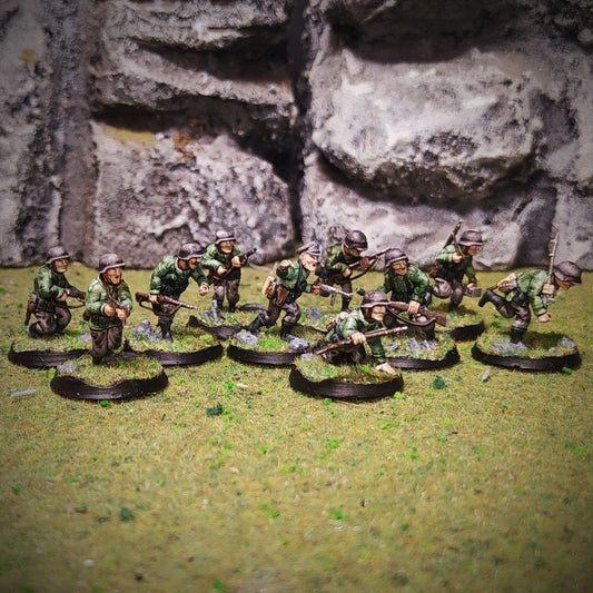WWII German Infantry Squad 2 (10 models) Various Scales Historical Wargaming (US tariffs are pre-paid by us)