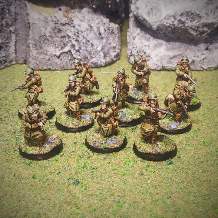 WWII French Infantry Squad with SMGs (10 models) Various Scales Historical Wargaming
