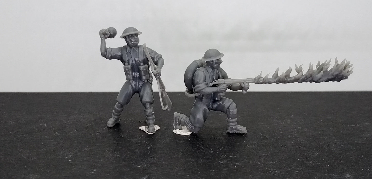 WWII British 8th Army Assault Engineers Flamethrower Team (2 models) Various Scales Historical Wargaming