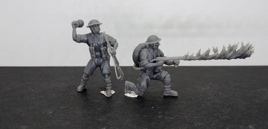 WWII British 8th Army Assault Engineers Flamethrower Team (2 models) Various Scales Historical Wargaming