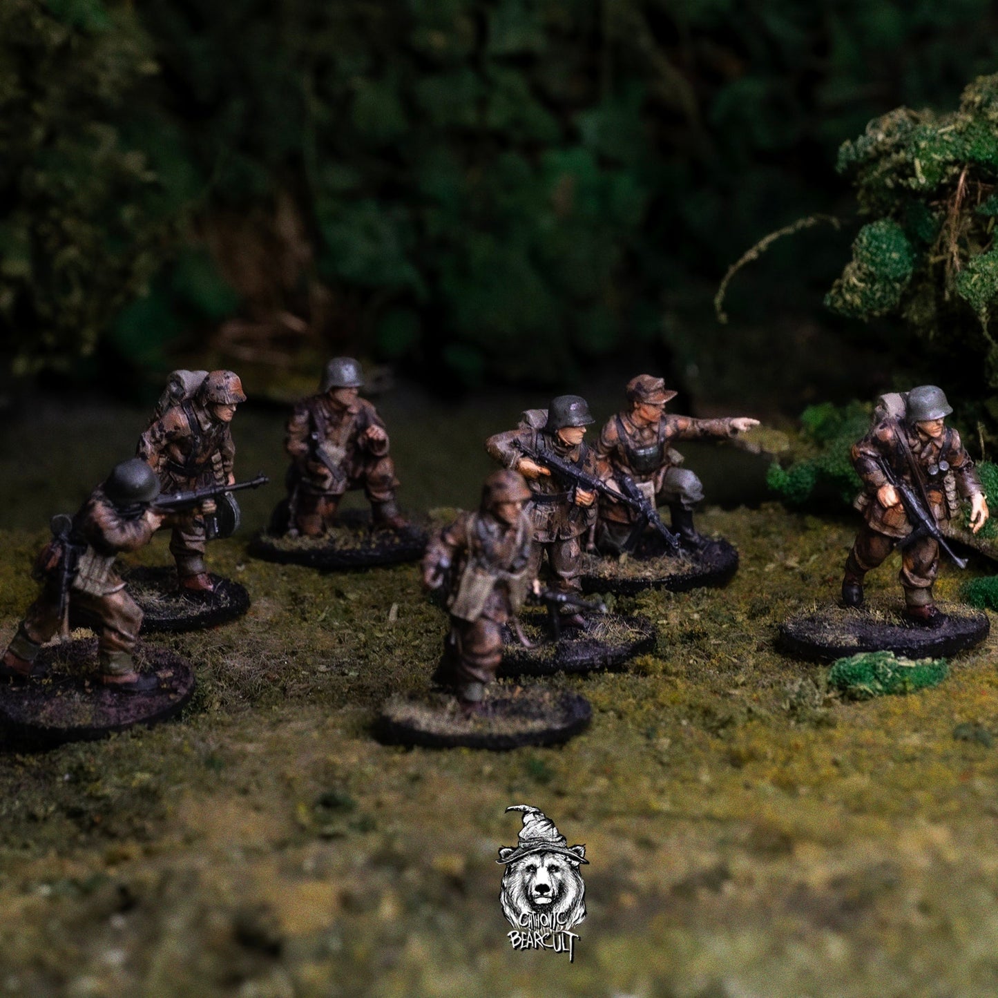 WWII German Assault Pioneers SMG Squad (7 models) Various Scales (US tariffs are pre-paid by us)