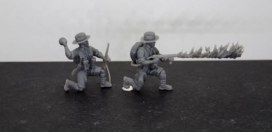 WWII British Gurkha Assault Engineers Flamethrower Team (2 models) Various Scales Historical Wargaming
