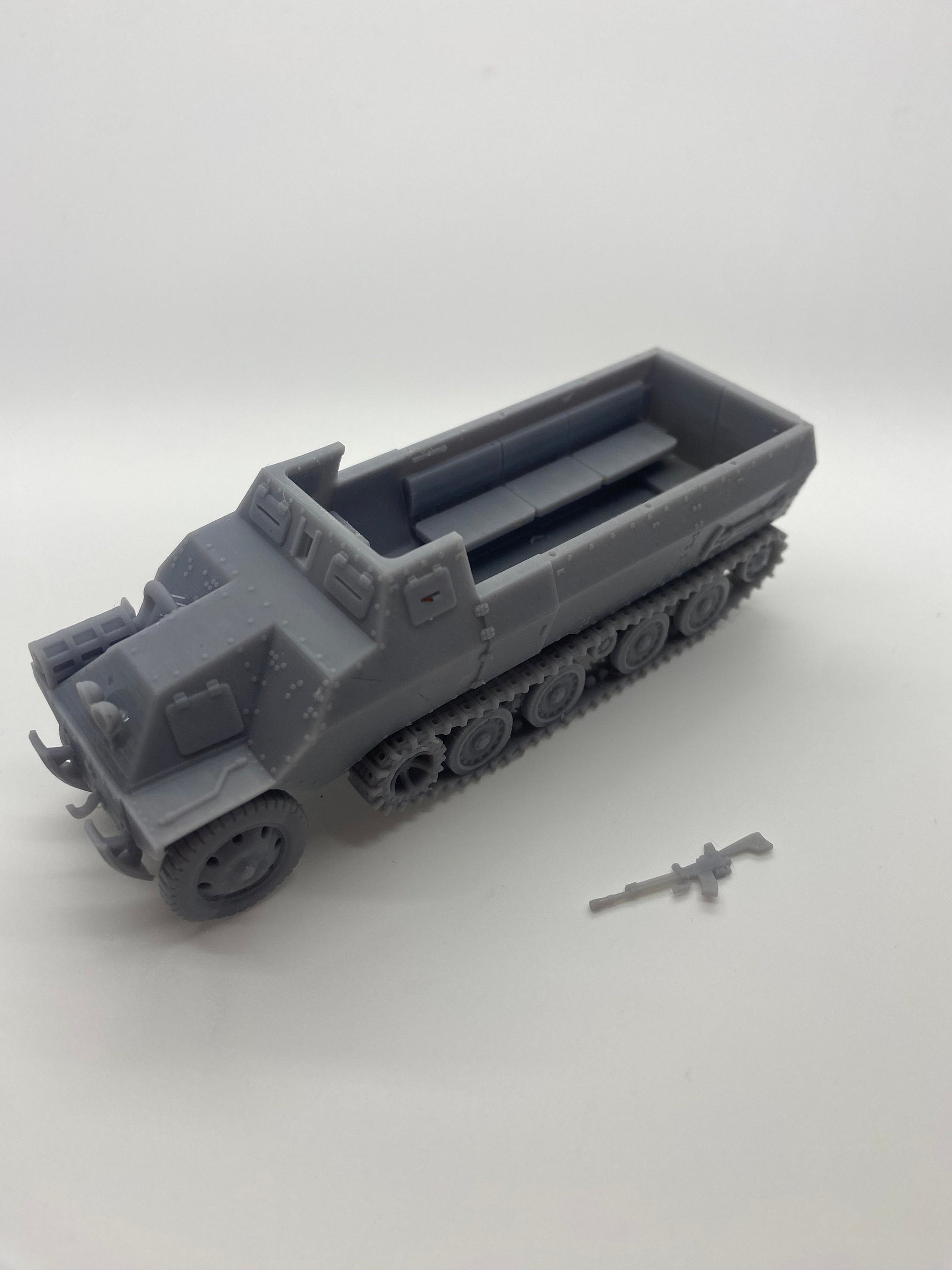 WWII Japanese Type 1 Ho Ha Halftrack Personnel Carrier with Type 92 MMG Various Scales Historical Wargaming (US tariffs are pre-paid by us)