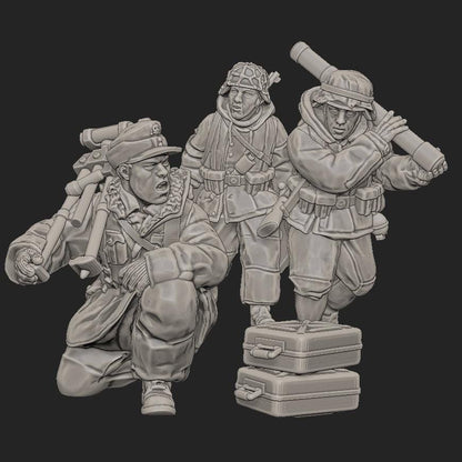 WWII German Mortar Team during Redeployment (3 models) Various Scales Historical Wargaming