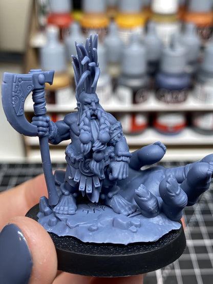 Dwarf Giant Seeker with Scenic Base Highland Miniatures Hero Various Scales (US tariffs are pre-paid by us)