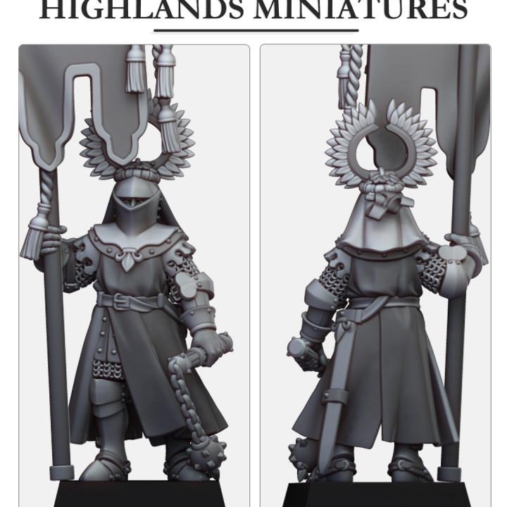 Battle Standard Bearer on Foot Highland Miniatures Hero Various Scales (US tariffs are pre-paid by us)