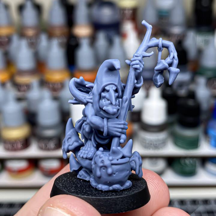 Swamp Goblin Shaman Hero Highland Miniatures Various Scales (US tariffs are pre-paid by us)