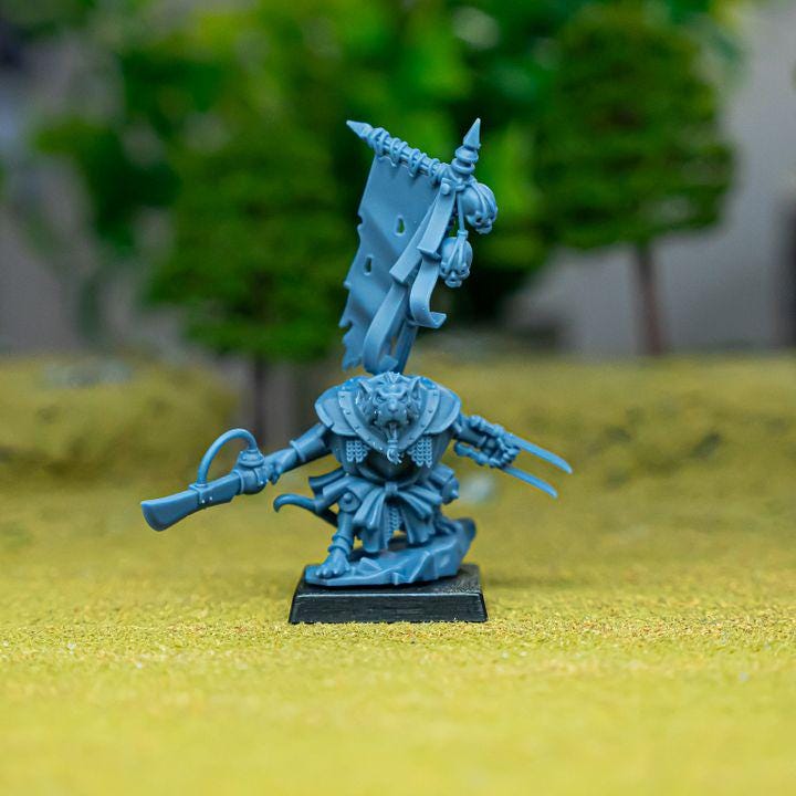 Sewer Vermin Warlord with Modular Weapons Highland Miniatures Hero Various Scales (US tariffs are pre-paid by us)