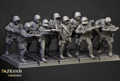 Sunland Crossbowmen 10 models Highland Miniatures Various Scales (US tariffs are pre-paid by us)