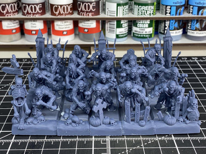 Ghouls Unit 10 models Highland Miniatures Transilvanya Undead Various Scales (US tariffs are pre-paid by us)