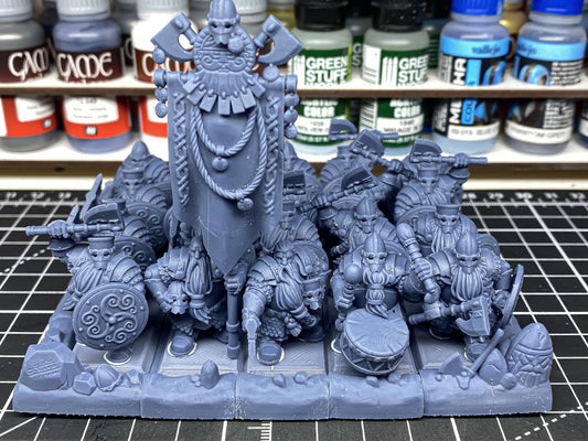 Dwarf Huscarl Unit with Command Group 10 models Highland Miniatures Various Scales (US tariffs are pre-paid by us)