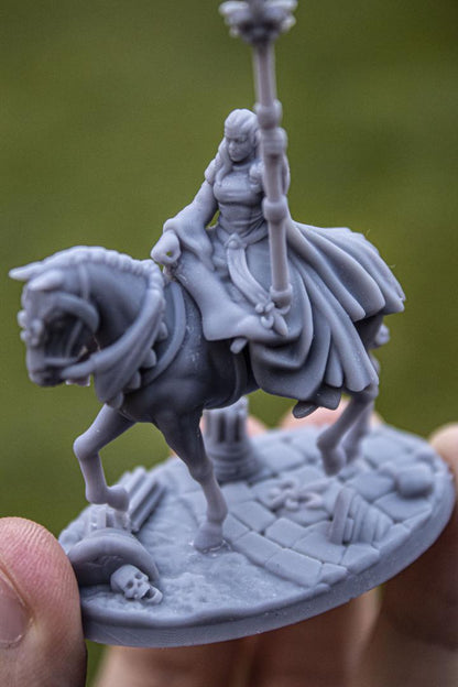 Damsel 2 Variants Highland Miniatures Various Scales (US tariffs are pre-paid by us)