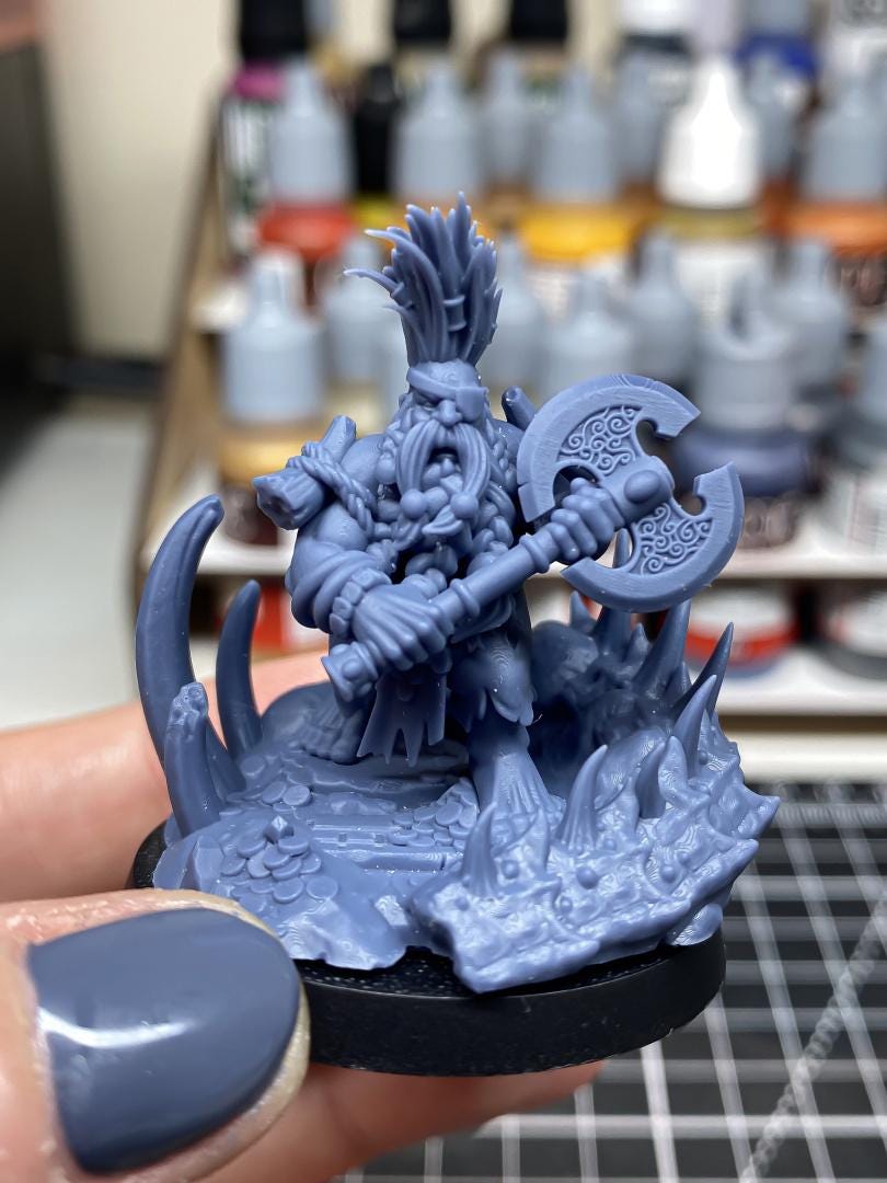 Dwarf Dragon Seeker with Scenic Base Highland Miniatures Hero Various Scales (US tariffs are pre-paid by us)