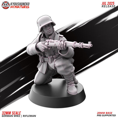 WWII German Infantry Riflemen Squad (10 models) Various Scales Historical Wargaming (US tariffs are pre-paid by us)