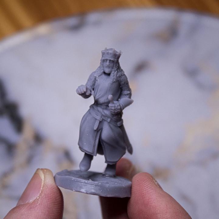 Sir Arthur and Patsy Highland Miniatures Hero Various Scales (US tariffs are pre-paid by us)