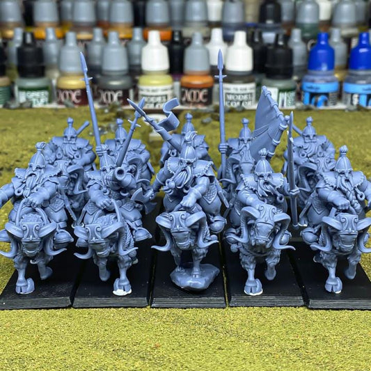 Mounted Dwarfs with Command Group 10 models Highland Miniatures Various Scales (US tariffs are pre-paid by us)