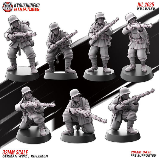 WWII German Infantry Riflemen Squad (10 models) Various Scales Historical Wargaming (US tariffs are pre-paid by us)