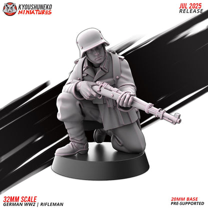 WWII German Infantry Riflemen Squad (10 models) Various Scales Historical Wargaming (US tariffs are pre-paid by us)